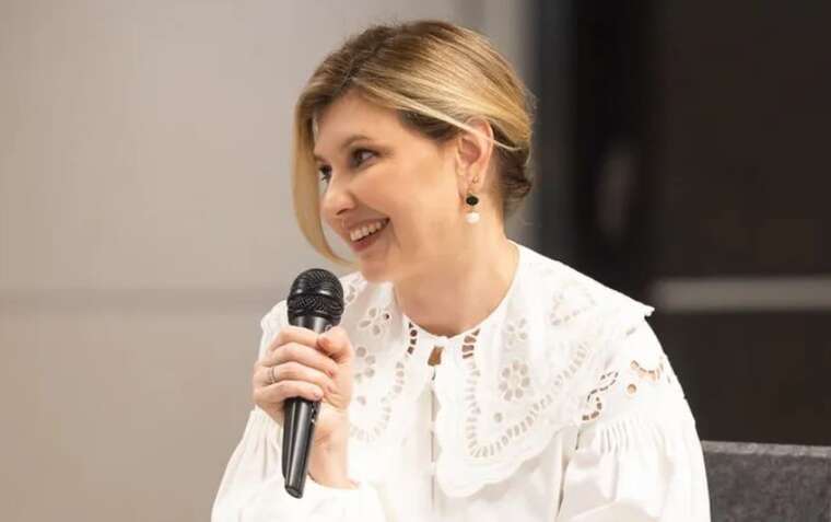 Зеленская оделась в оригинальную кружевную вышиванку во время визита в Словению