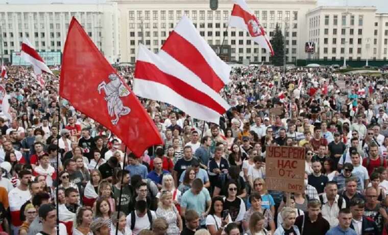 Лукашенко прогнозує нові протести під час виборів президента