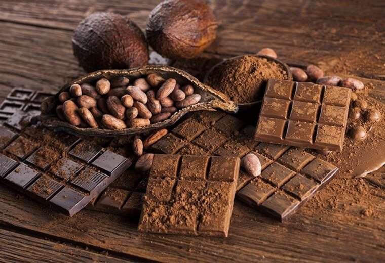 Цукор та шоколад дорожчають: ціна падати й не думає