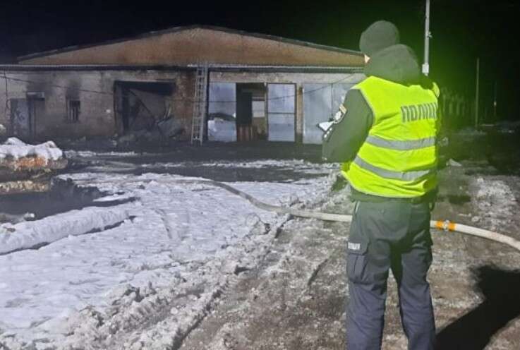 Ракетний обстріл Чернігівської області: поліція показала наслідки