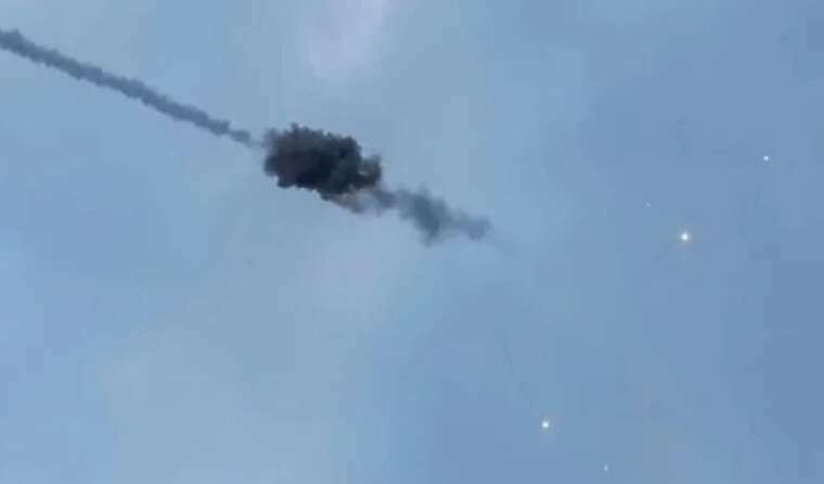 У Запоріжжі пролунали вибухи: працює ППО