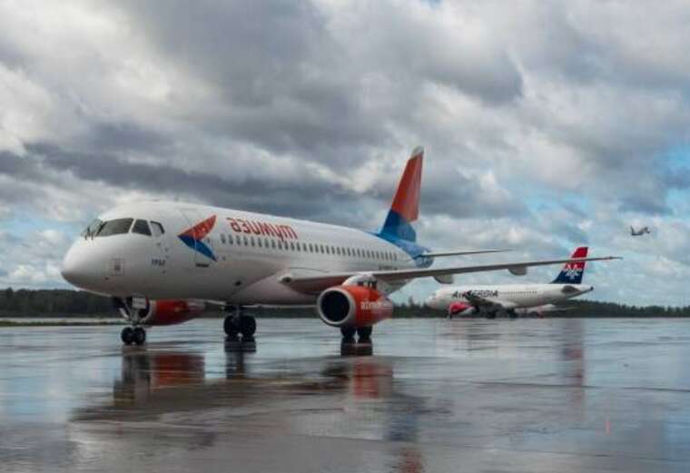 В аеропорту Анталії загорівся літак SSJ-100