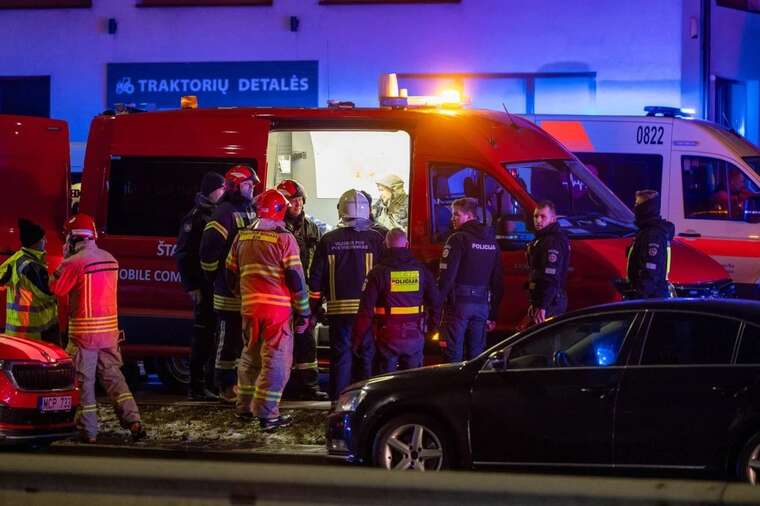 Момент падіння вантажного літака в Вільнюсі зняли на відео