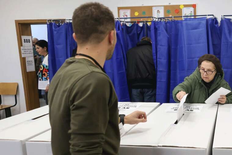 Центральна виборча комісія Румунії не відкидає можливості проведення повторних виборів президента