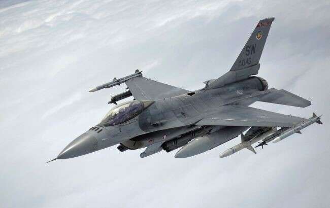  ,      F-16     