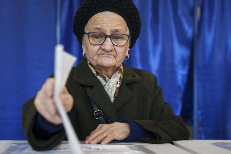 Китайскую соцсеть подозревают во влиянии на президентские выборы в Румынии