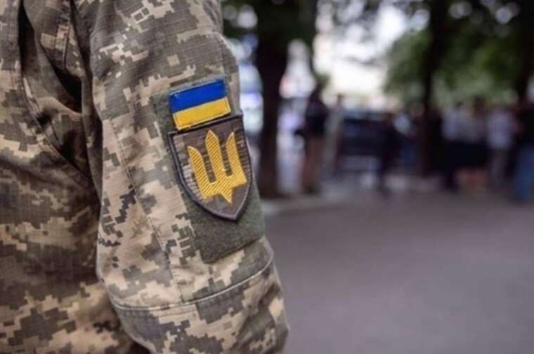 У Харкові ТЦК силою витягли чоловіка з автомобіля