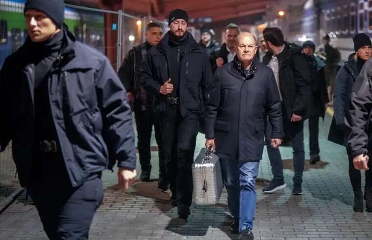  " ,        ", - Bild