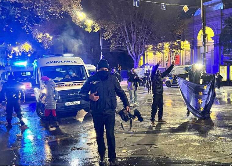 Грузинському уряду слід припинити лякати людей міфічним "українським сценарієм", - МЗС