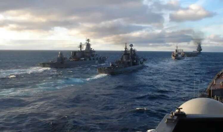 РФ виводить свої кораблі з сирійської військово-морської бази