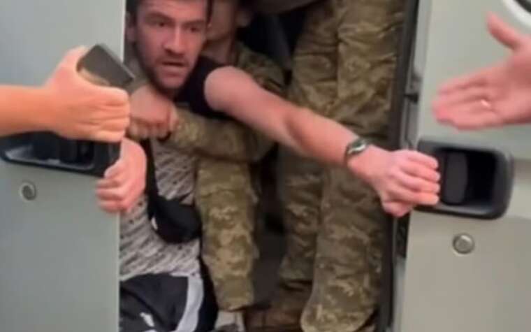 В Україні майже повністю викорінено "бусифікацію", - Козиренко