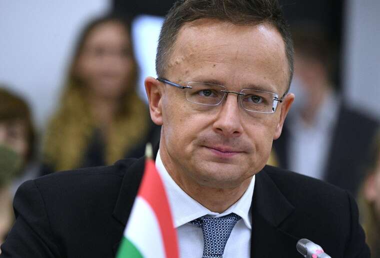 Сіярто заявив, що війна в Україні скоро закінчиться