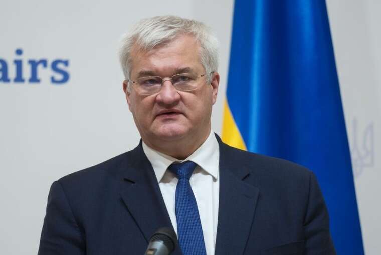 Никаких уступок своими территориями, Россия должна убраться из Украины, – Сыбига