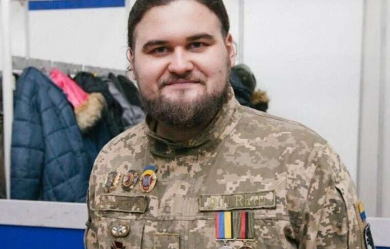 Військовому блогеру оголосили підозру: обдурив людей на суму понад 360 тисяч гривень