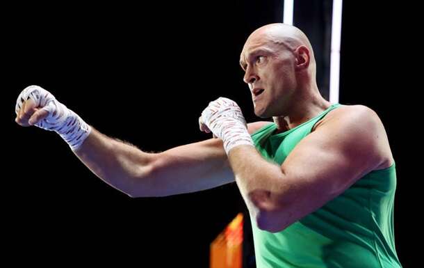 Ф’юрі перед реваншем проти Усика тренується з боксером із РФ