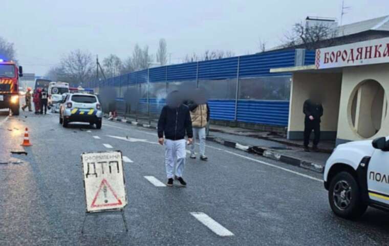 ДТП на Київщині: Opel зіткнувся з пасажирським автобусом, водій легковика загинув