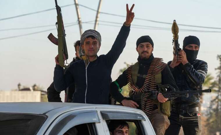 Крах режиму Асада: сирійські повстанці гарантували безпеку російських військових баз