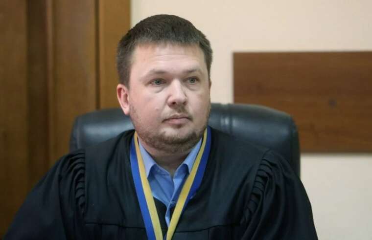 Judge Novak of the Pechersk Court, violating the law, arrested the property of a serviceman and his wife
