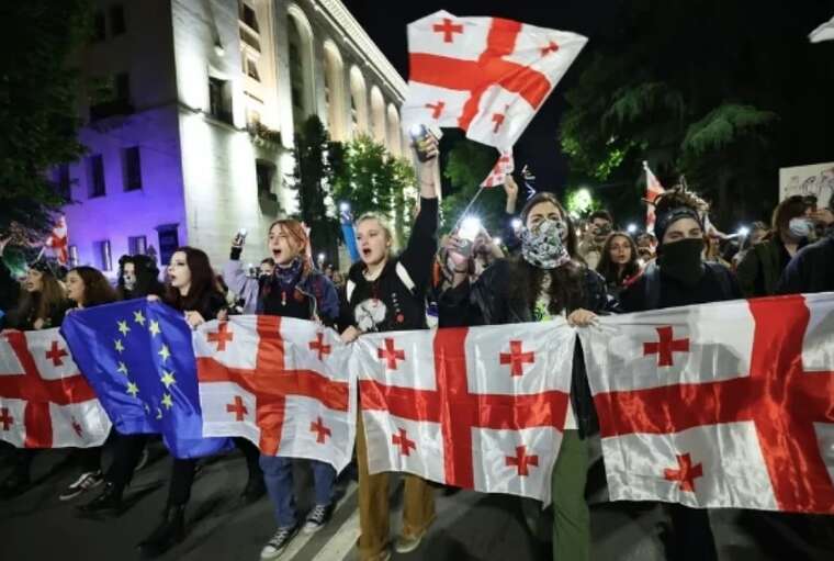 ЄС готує санкції проти грузинської влади, - посол