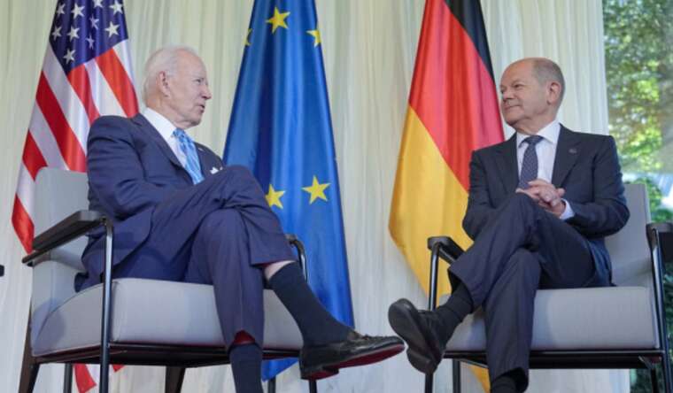 Доверие украинцев за год больше всего снизилось к Байдену и Шольцу