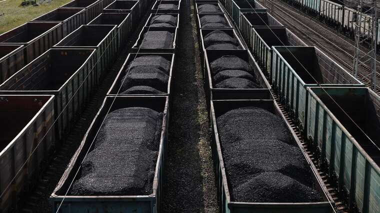 Китай почав зменшувати обсяги закупівлі російського вугілля
