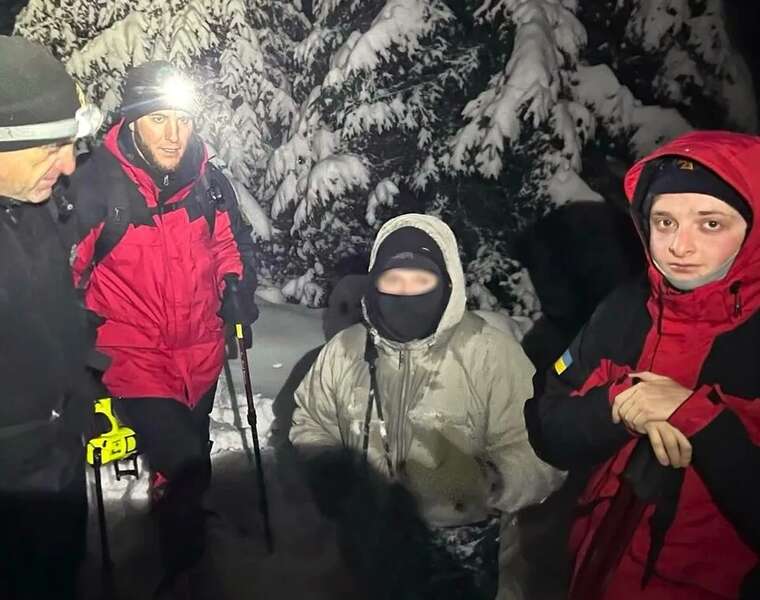 У Карпатах врятували 21-річного туриста з Дніпра