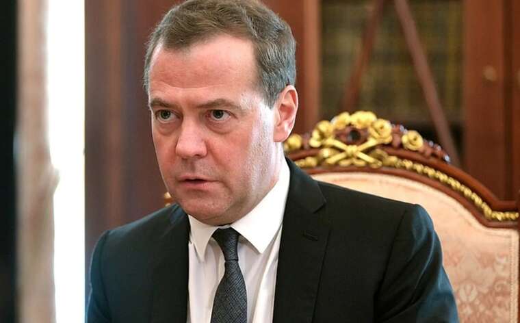 Медведев пригрозил новыми захватами чужих территорий