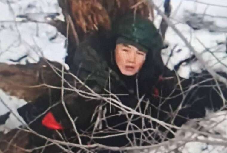 A Ukrainian drone filmed a North Korean soldier in Russia