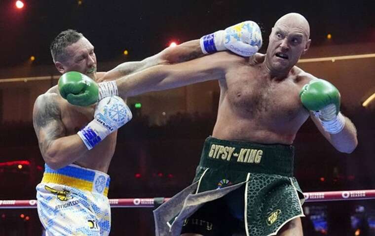 Усик - Ф’юрі: на реванші буде працювати суддя на базі штучного інтелекту