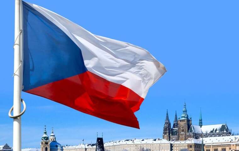 Парламент Чехії продовжив тимчасовий захист для українських біженців