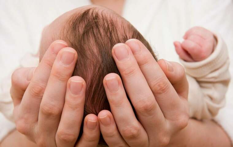 Родился первый ребёнок из яйцеклетки, которая дозрела вне тела матери