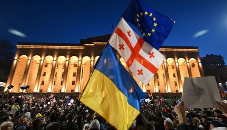 У Тбілісі жителі різних регіонів Грузії масово протестують проти дій уряду