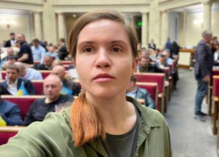 Нардеп Безугла розкритикувала стан української піхоти: «Рабство з квитком в один кінець»