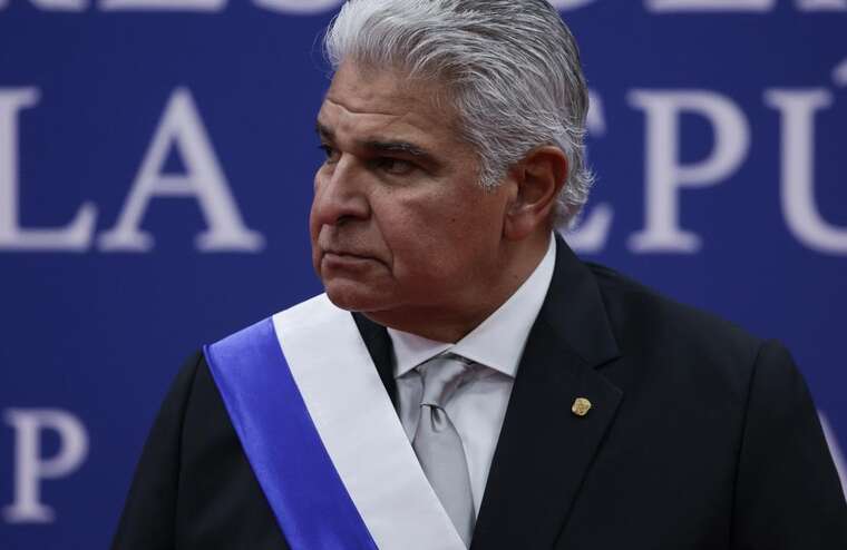 Президент Панамы прокомментировал угрозы Трампа в отношении Панамского канала