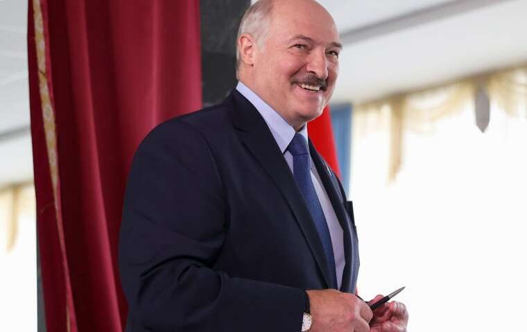 Лукашенко зареєструвався кандидатом на "вибори" президента у Білорусі
