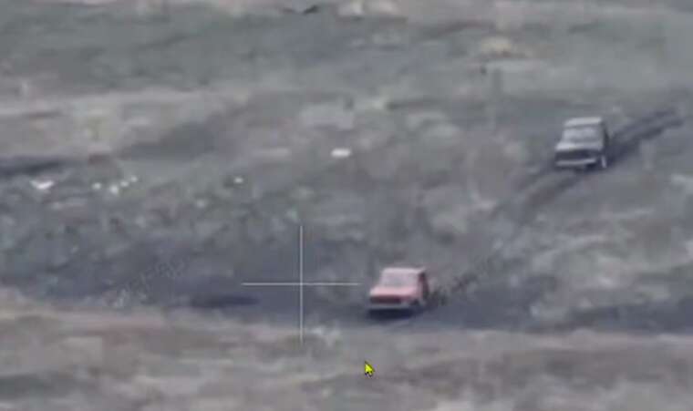 Оккупанты атаковали позиции ВСУ на розовых "Жигулях"