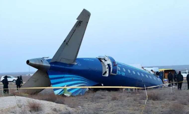 Зеленский пообещал Азербайджану помощь в связи с авиакатастрофой над Актау