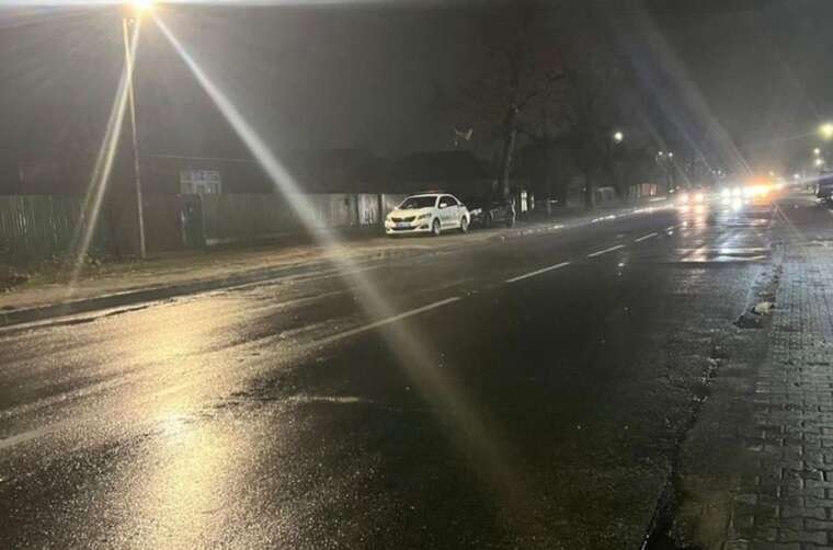 В Гостомеле легковой автомобиль насмерть сбил женщину