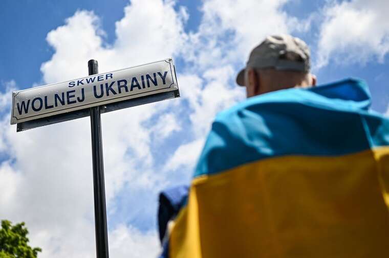 Менше половини українців позитивно ставляться до поляків: кількість зменшилася з 2022 року