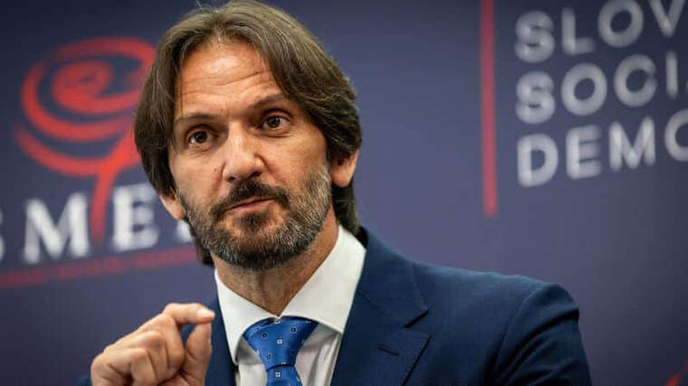 Міністр оборони Словаччини заявив, що Україні доведеться відмовитися від частини територій