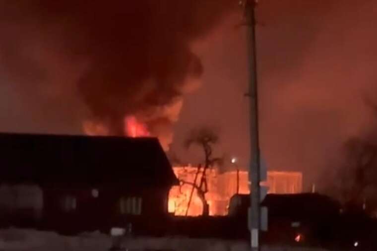 В Смоленской области РФ БпЛА атаковали нефтебазу: начался пожар