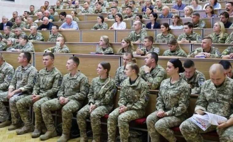 Базовая общевойсковая подготовка стала обязательной дисциплиной для студентов в Украине