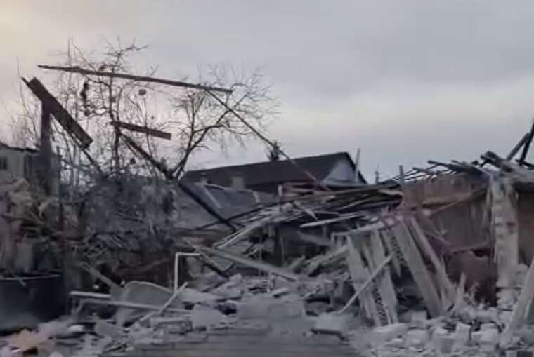 Внаслідок обстрілу Слов’янська троє поранених і десятки руйнувань