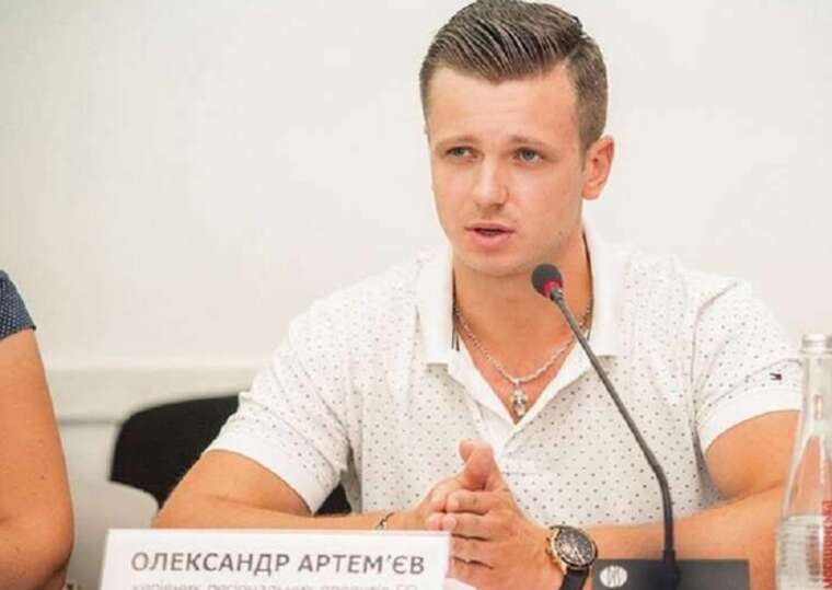 Співмешканець відстороненої з посади голови Сумської податкової Хотенко звільнився з ДПС