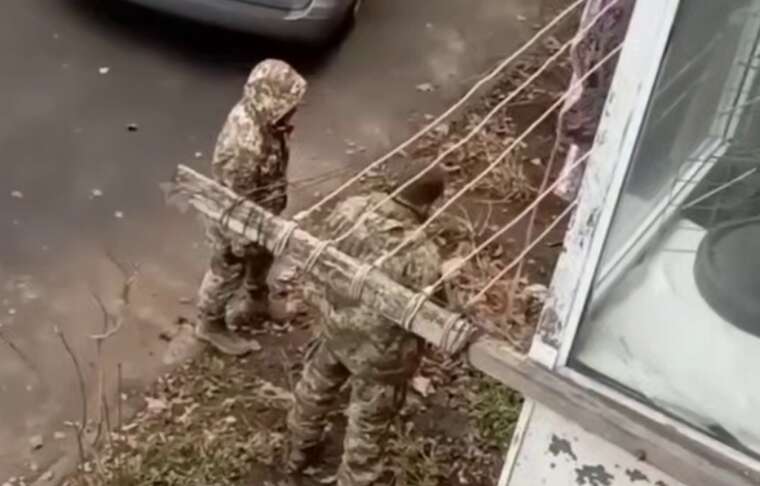 В Одессе произошел инцидент с военными: мужчина с ножом напал на ТЦК