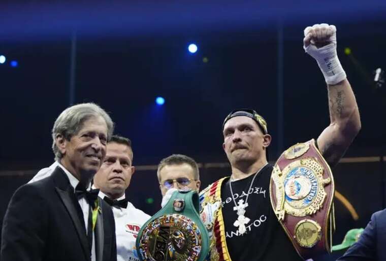 Олександр Усик — найкращий боксер 2024 року за версією Всесвітньої боксерської ради (WBC)