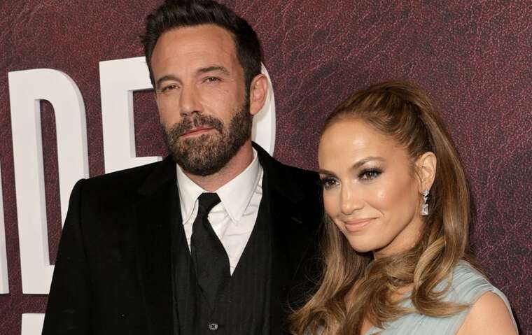 Дженніфер Лопес та Бен Аффлек офіційно розлучилися