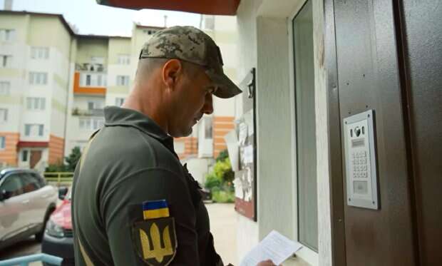 Київський адвокат Сергій Костира відмовився обслуговувати співробітника ТЦК, який завдав побої людині
