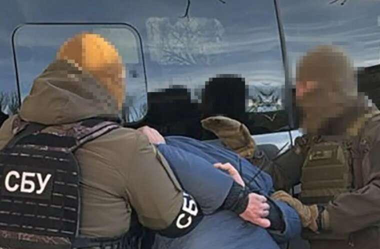 СБУ задержала предателя, который корректировал артиллерийские обстрелы врага по Херсону