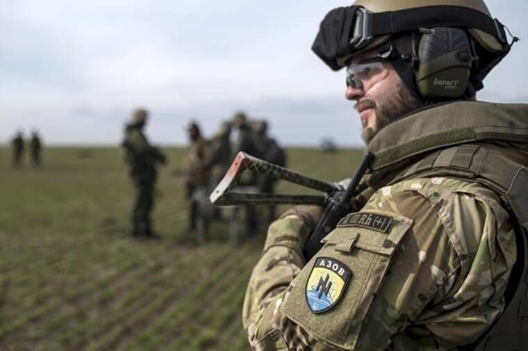 Під Торецьком бійці "Азову" за допомогою дронів і танка відбили штурм росіян